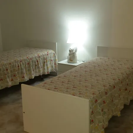 Holiday home Casa Vacanze Tropical Ciro Marina