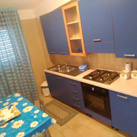 Holiday home Casa Vacanze Tropical Ciro Marina